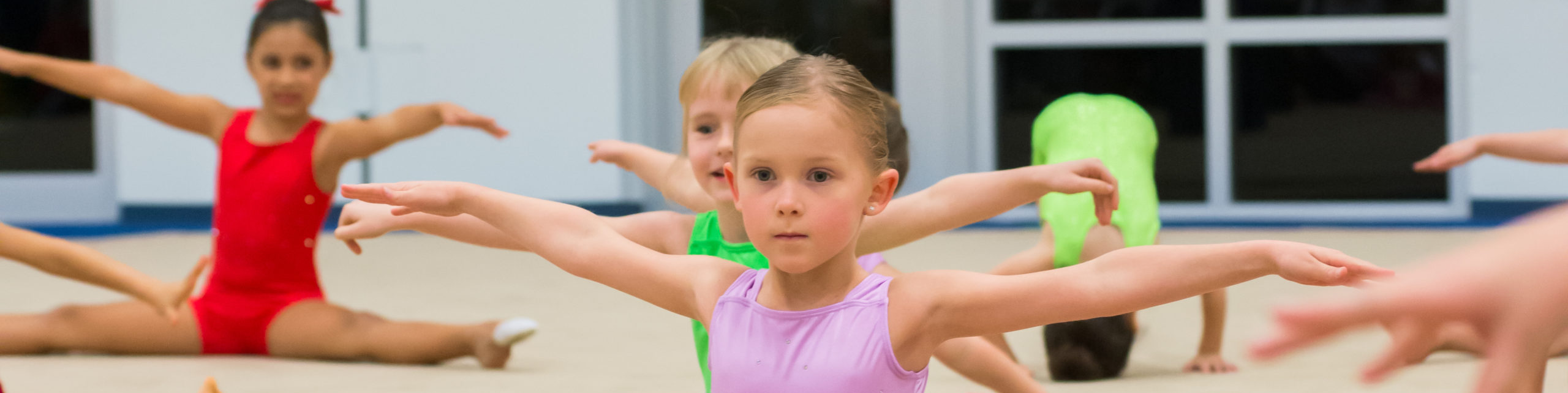 Qidigo Acroshka Gymnastique Pour Les Petits Ans